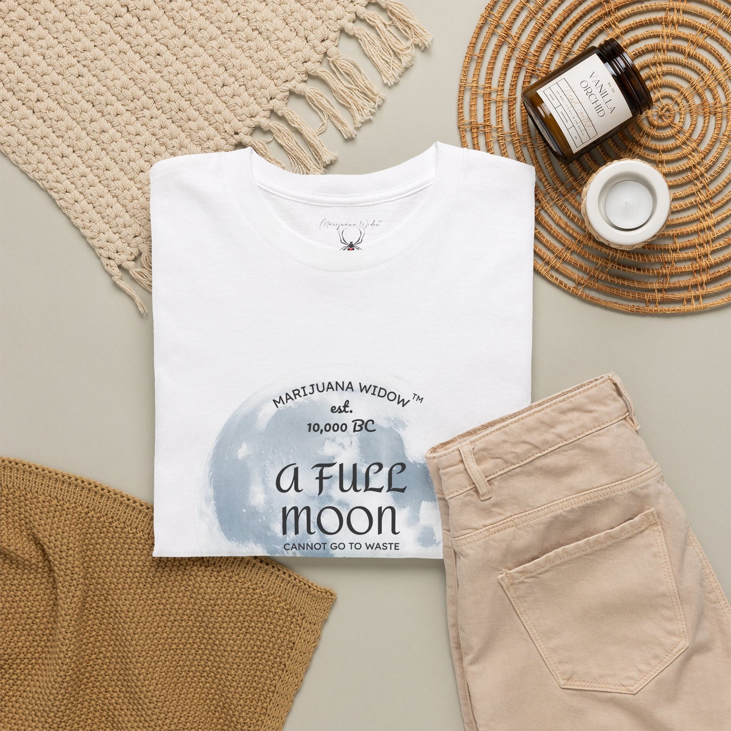 Full Moon Marijuana Flower - Unisex T-shirt